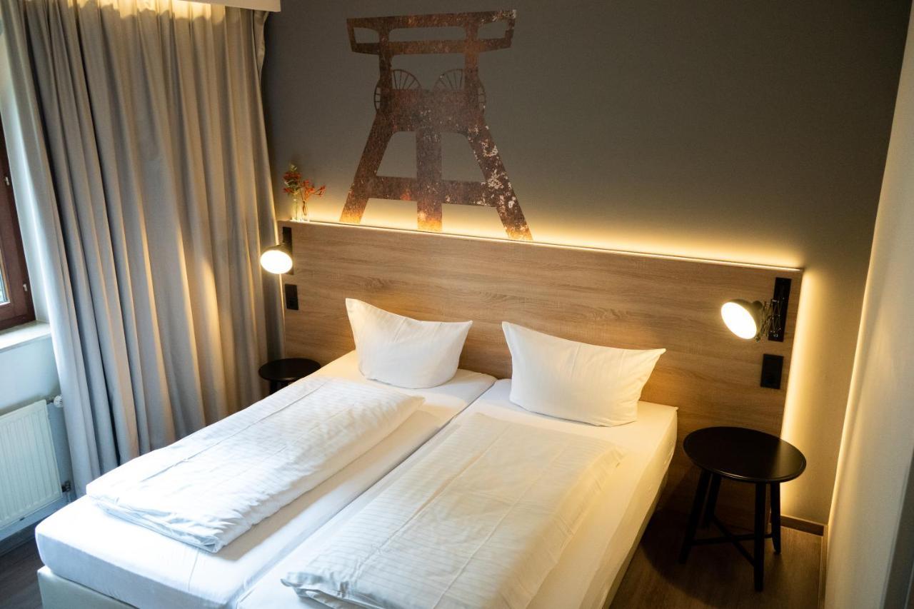 Double Room,1301436583:JPEG